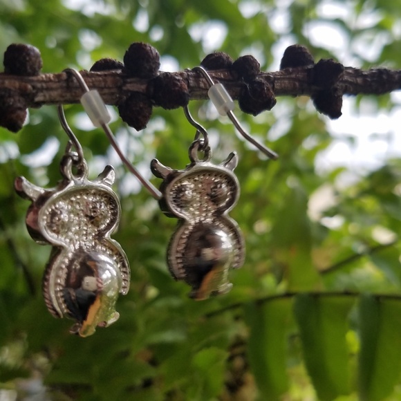 Sparkly owl earrings - Picture 3 of 4